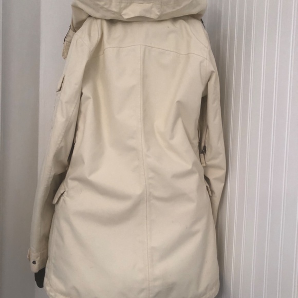 Burton Activewear Cream Snowboarder/ Winter Fun Small Coat - Picture 4 of 6